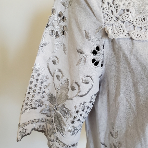 Lauren Michelle embroidered blouse - Picture 3 of 6